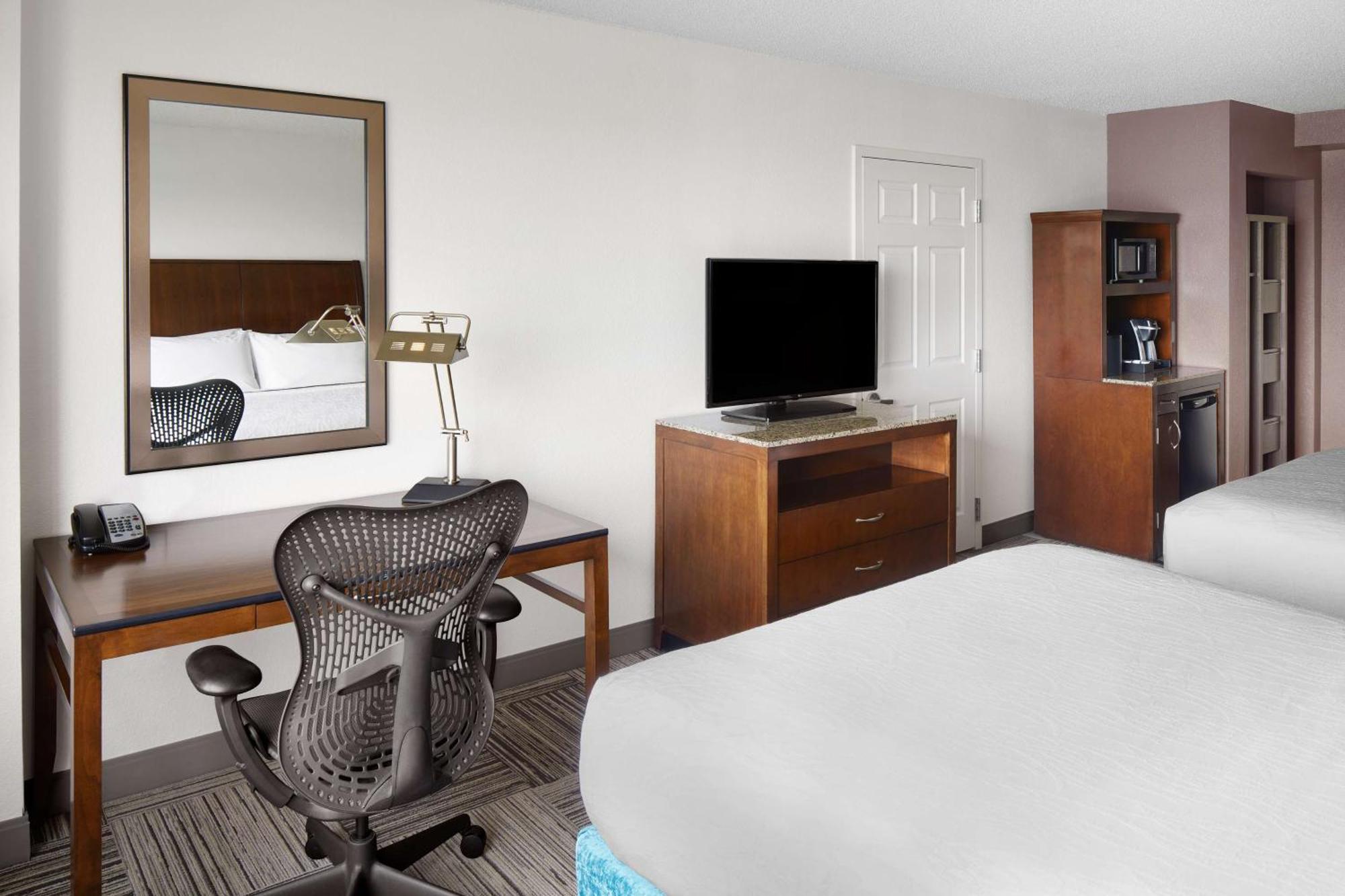 Hilton Garden Inn Denver South Park Meadows Area Сентенниал Экстерьер фото